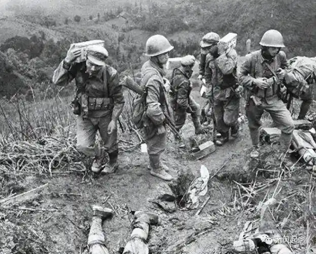 在这些洗尸台上,每一个细节都充满了对烈士的尊重.