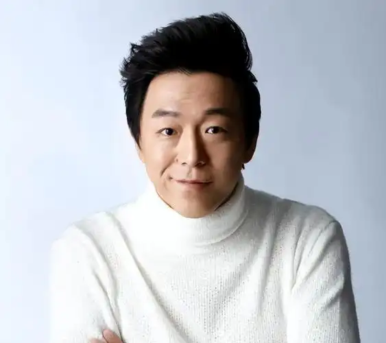 18岁黄渤忍了,18岁鹿晗也忍了,看到18岁的雷佳音我"忍不了了"