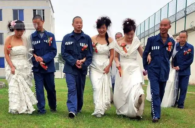 囚犯进监狱之前,为何都要把头剃光?_剃头