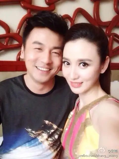 原创张萌自曝从小就想当演员,受张曼玉李嘉欣影响而成功出道