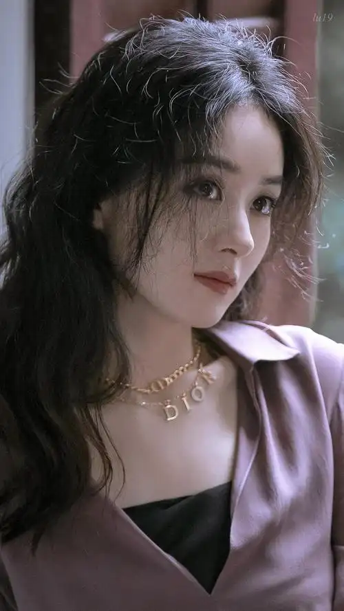 赵丽颖登封新视线三年周刊(出新图了!加上采访了!加花絮图)