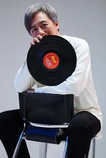 张宇与黄小琥深情对唱 《勇敢说再见》mv曝光