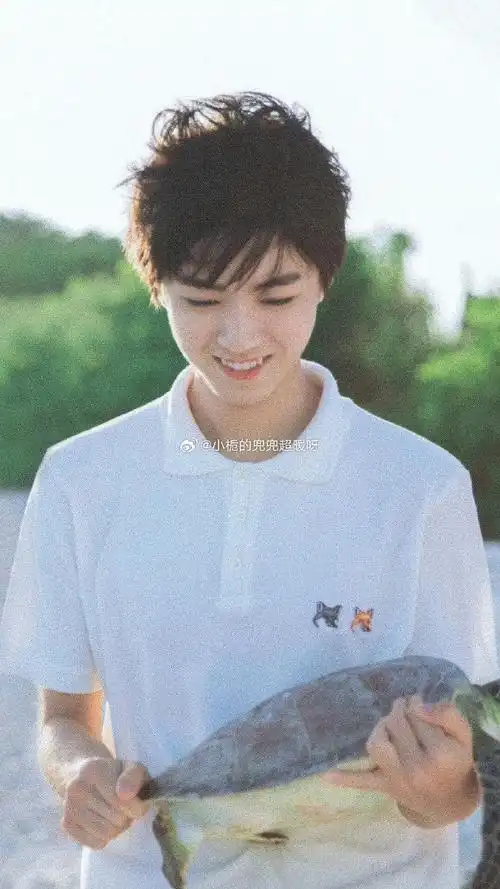 无水印头像册超话头像超话#王俊凯##手机壁纸##王俊凯壁纸#  1.