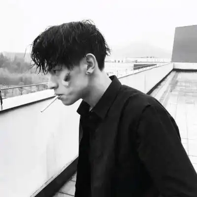 男生头像霸气侧脸头像失恋之后一阵刺心的痛