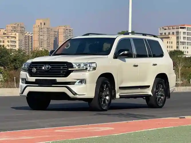 丰田陆地巡洋舰4000进口2017款40l自动四驱gxr天窗中东版平行进口