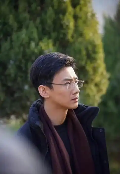 白玉兰男主投票排名:陈晓排倒数,胡歌仅排第4,第一名凭啥?