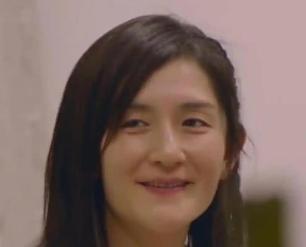 42岁谢娜真人长啥样?看到她素颜无滤镜照,网友:简直判若两人!