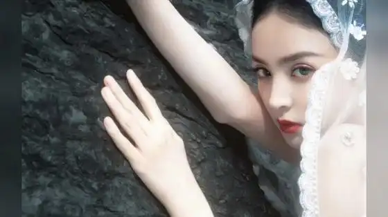 古力娜扎这身婚纱造型真的太好看了!