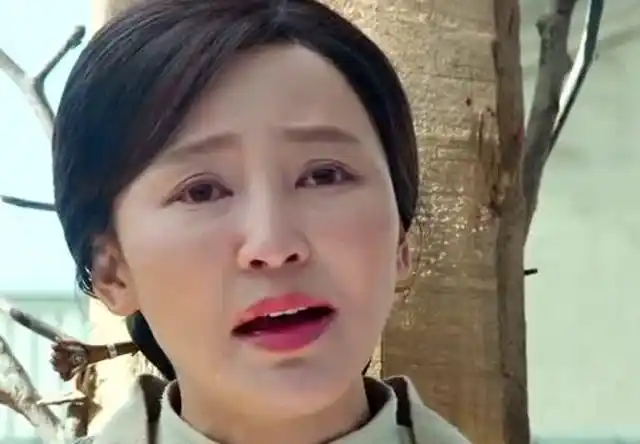 柳瑛娘负荆请罪为两个女儿给老百姓赔罪网友我方了