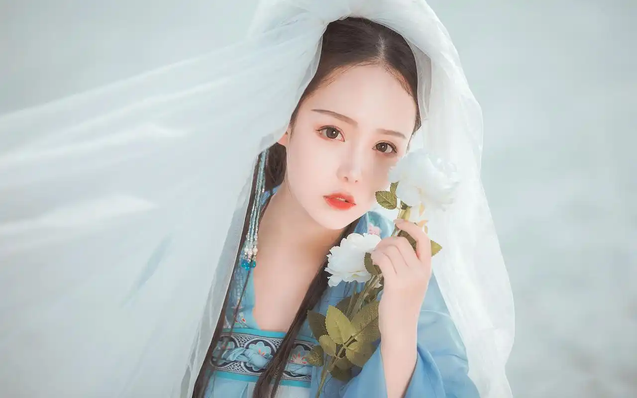 唯美古装美女仙气写真高清桌面壁纸