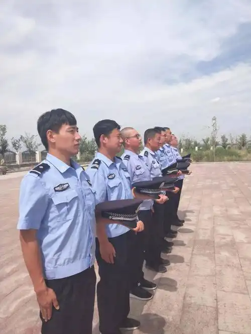 我的辅警兄弟那些带两拐的岁月