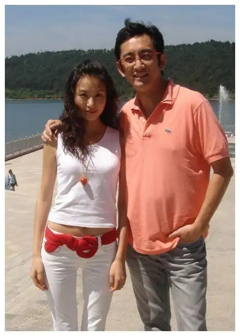 55岁吴启华,二婚娶小21岁娇妻却是败家女,坦言离婚是最好选择|石洋子