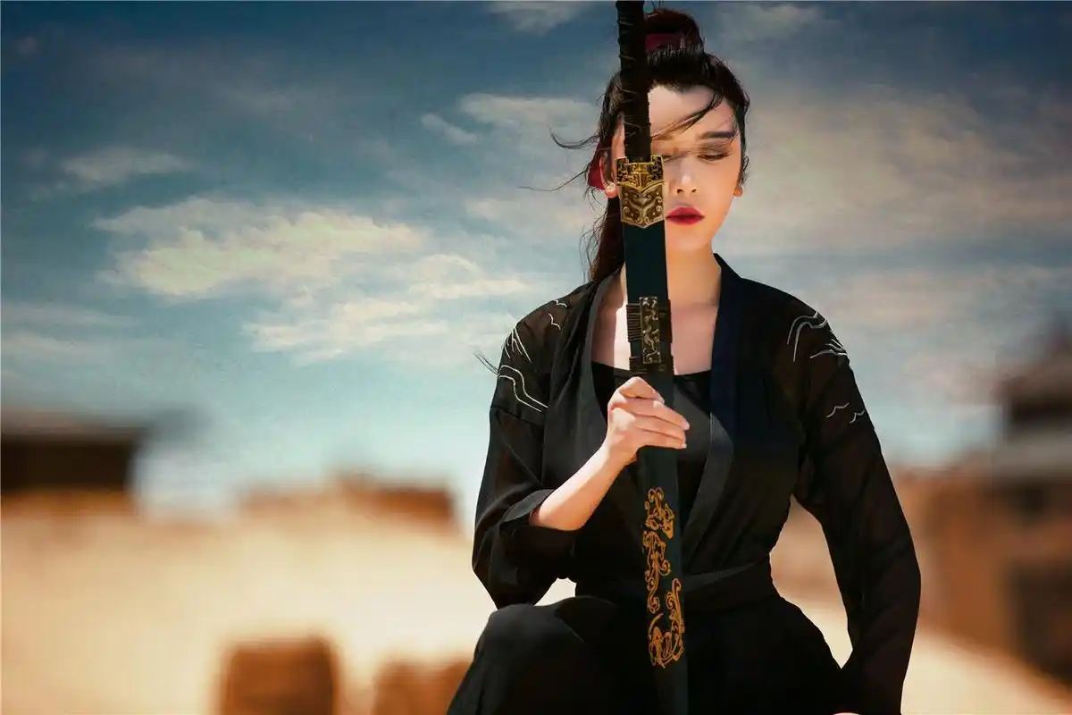 侍宣如侠女写真照曝光影视剧中多次饰演女侠角色