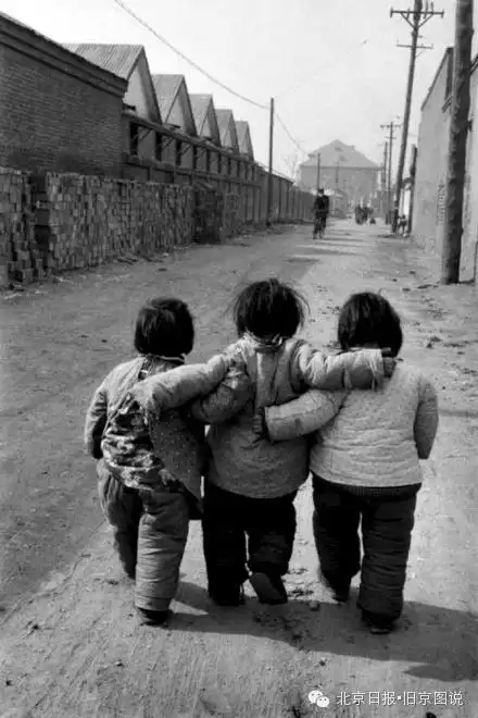 老照片1950年代北京的新与旧