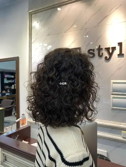 英德发型泡面卷