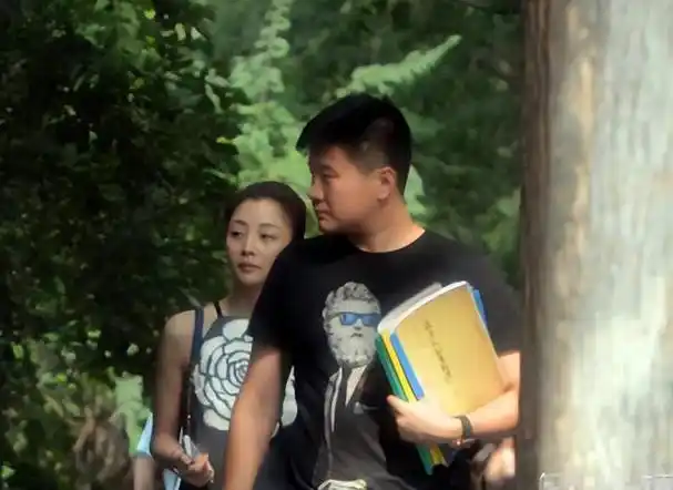 殷桃:大满贯视后第一人,曾搭上"黑道大佬",为何至今仍单身