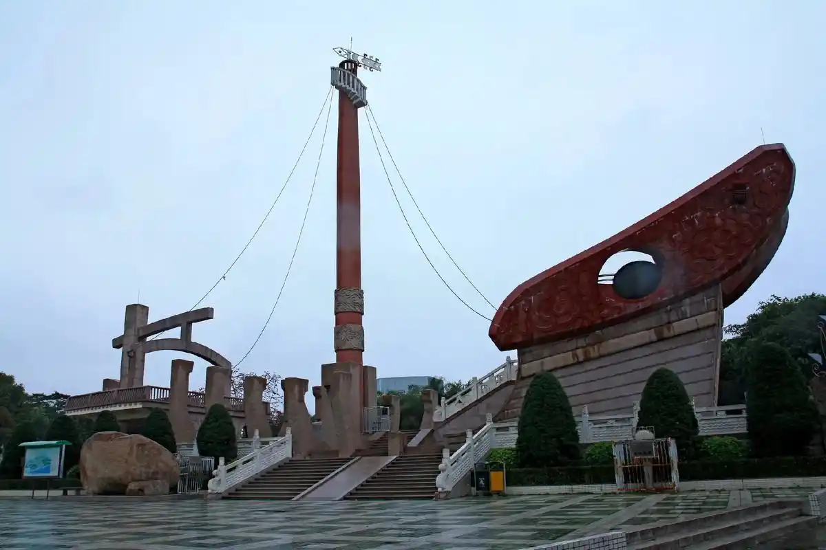 澄海红头船公园位于广东汕头市韩江支流外砂河 - 抖音