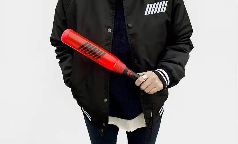 [ikon][分享]151218 ikon官方发布应援棒konbat