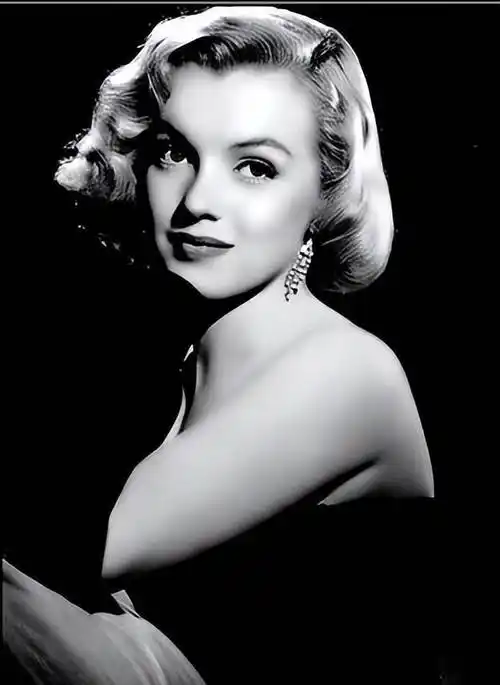 做过美国总统情妇,让司法部长做接盘侠:梦露之死真是服药自杀?