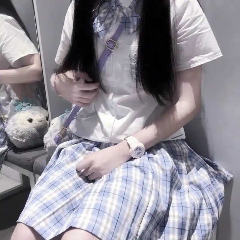 jk制服头像/我这个月内破3000粉的话考虑粉丝福利w,快关注我叭