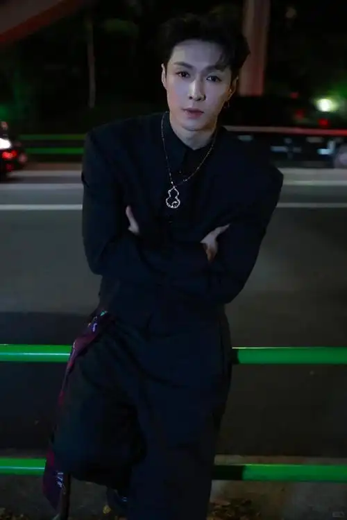 中国国际时装周##了不起的中国设计##中国服装设计师名人堂##张艺兴