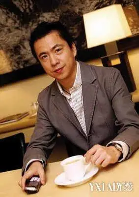 王中磊新闻李冰冰豪放亲吻王中磊徐克