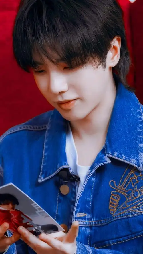 华晨宇 2020 专辑开箱直播