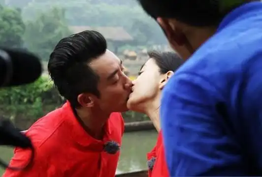 【图】baby与郑恺的照片 激吻照黄晓明会吃醋么?