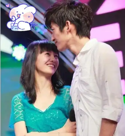 郑爽机场偶遇前男友,张翰对她的称呼亮了,网友:还没忘掉她?