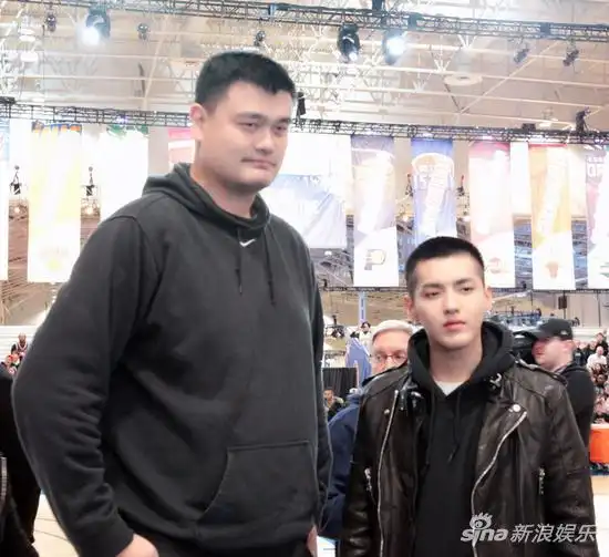 吴亦凡事件波及篮坛,姚明无辜躺枪,周琦:关我什么事?