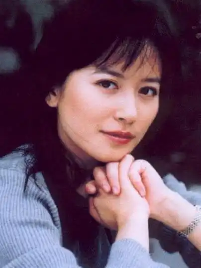 看了俞飞鸿年轻的照片,才知道她有多美,高圆圆和她比都输了!