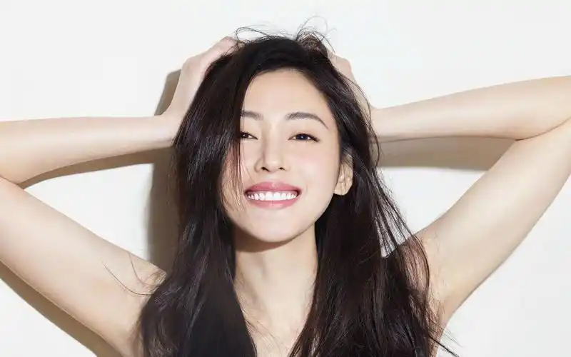 张天爱时尚杂志大片写真桌面壁纸高清大图预览1920x1200_大陆明星下载