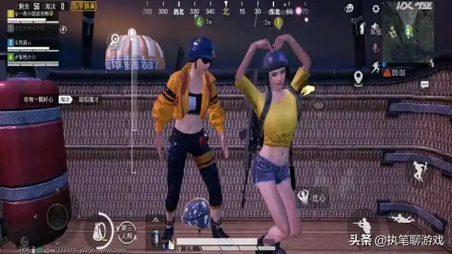 "吃鸡"海岛图里的废墟变成"情侣坟",留下了满地的盒子