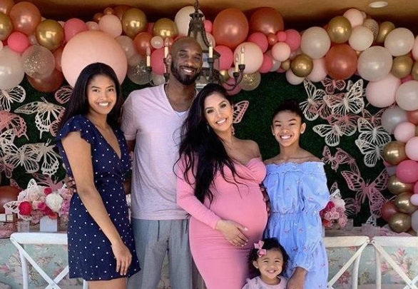 科比遭遇意外大女儿又忽然发病入院甜瓜会尽全力帮助他们