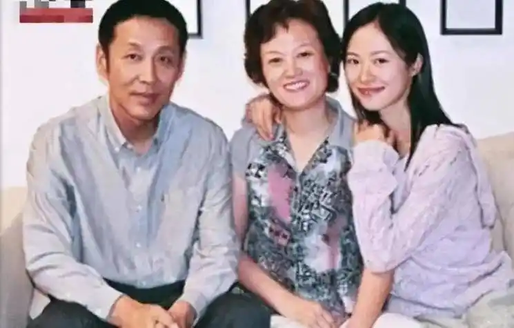 陈道明女儿原来是陈格,不拼爹却事业红火,现在32岁_杜宪_成就_家庭