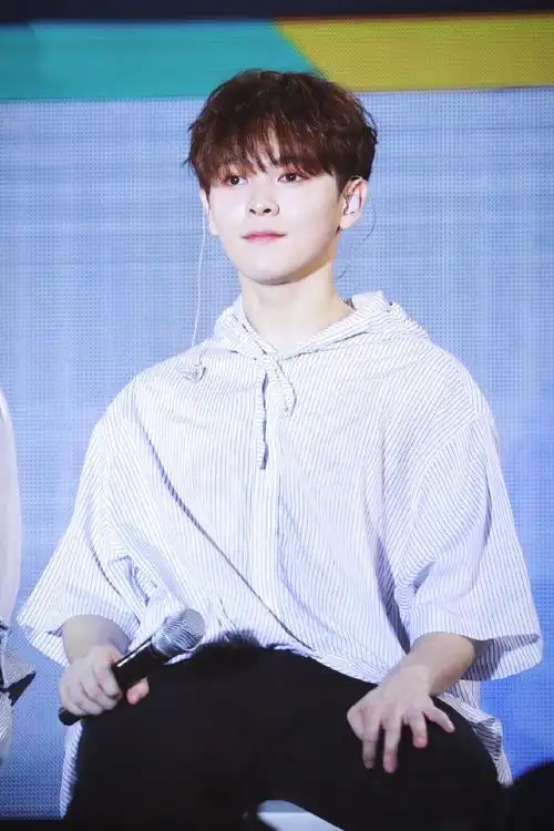 尤长靖图片 尤长靖饭拍图片