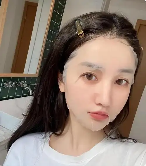 女性不论多忙,睡前坚持做好这三件事,皮肤也能保持细腻光滑!