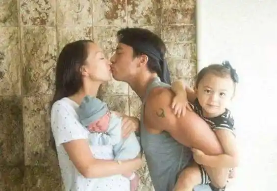 女儿嫁给他,却被谢婷婷嫌弃不上进,如今儿女双全很幸福_安志杰_谢霆锋