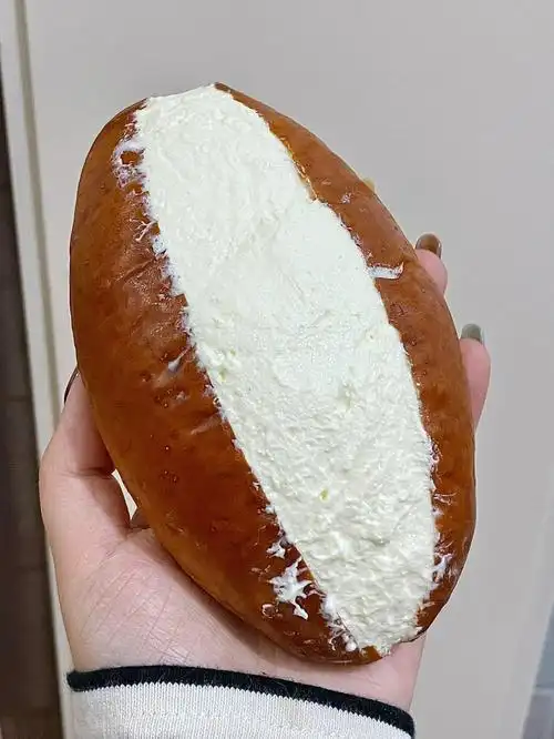 青岛终于在青岛吃到了小时候老式奶油面包