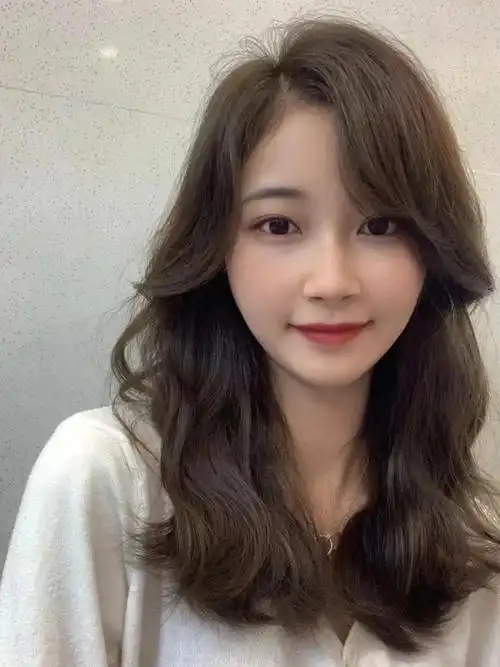 韩式气垫烫超级显气质的烫发推荐