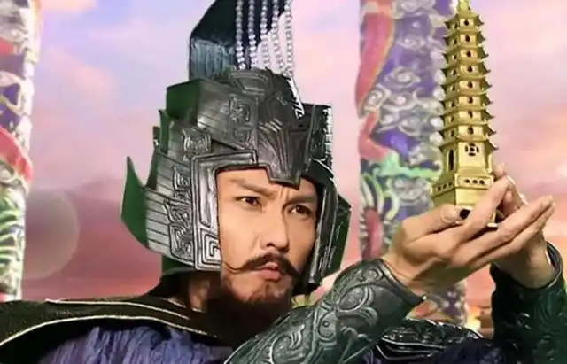 韩白卫霍皆不及他,被玉皇大帝请上天庭统帅天兵天将