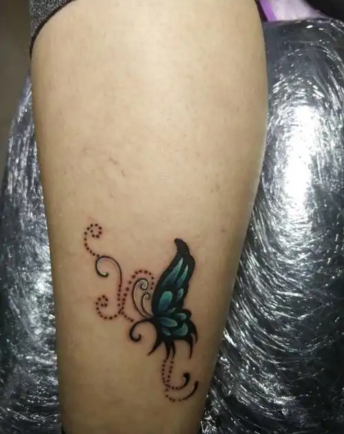 本店作品小腿蝴蝶纹身图片_腿部清新动物成品纹身图案