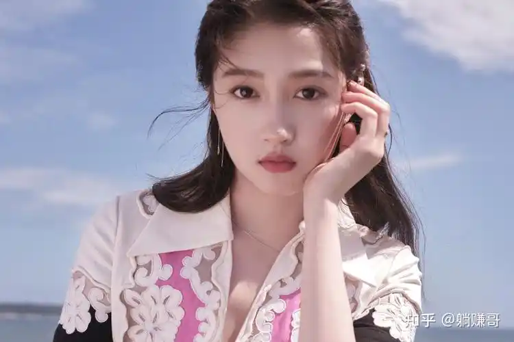 关晓彤壁纸 - 知乎