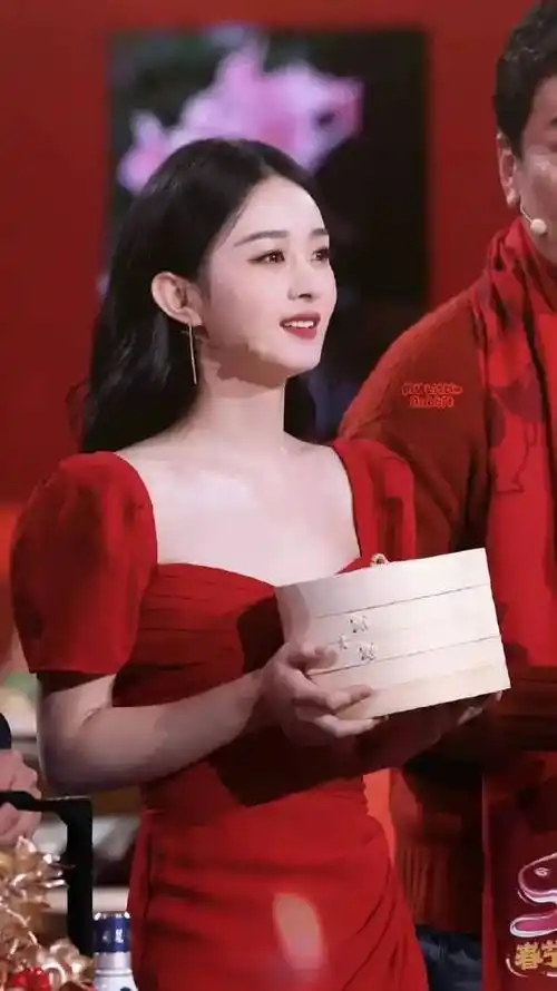 据悉,赵丽颖1987年10月16日出生于廊坊开发区大长亭村,经过多年发展