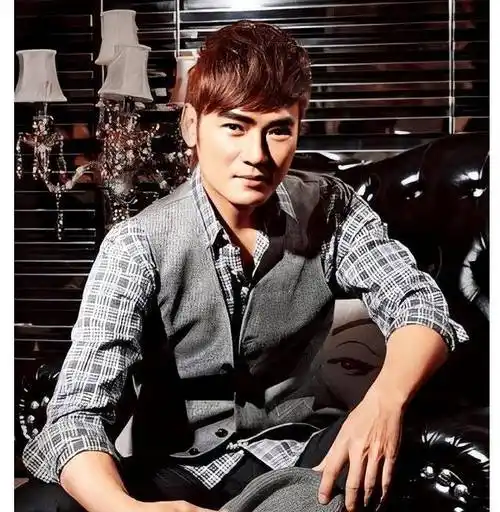 曾经的小李飞刀俊俏容貌变样,53岁的焦恩俊罕见晒照消瘦不已_古装戏