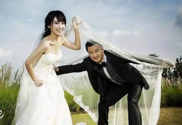 人生最重要的是找对另一半:主动收拾碗筷,扫地的吴京和谢楠!