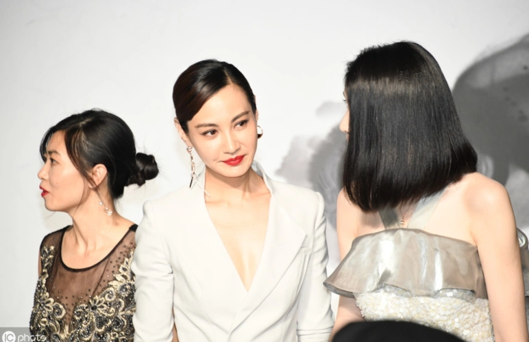 一个快被遗忘的女演员,曾经也是倾国倾城_杨雪