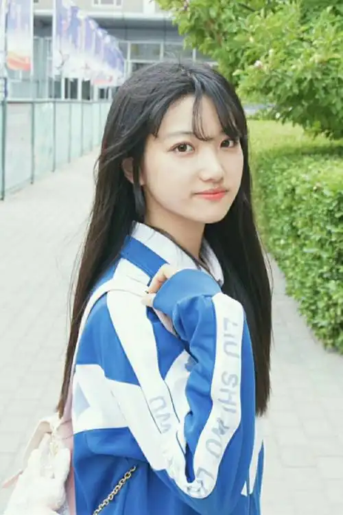 校服美少女王洁琦