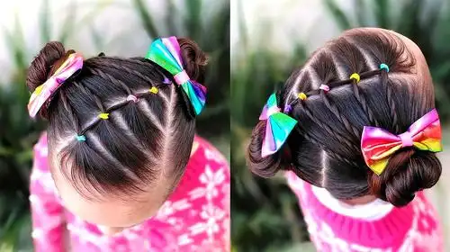 适合冬天是双丸子头扎法,简单大方,你家宝贝一定喜欢