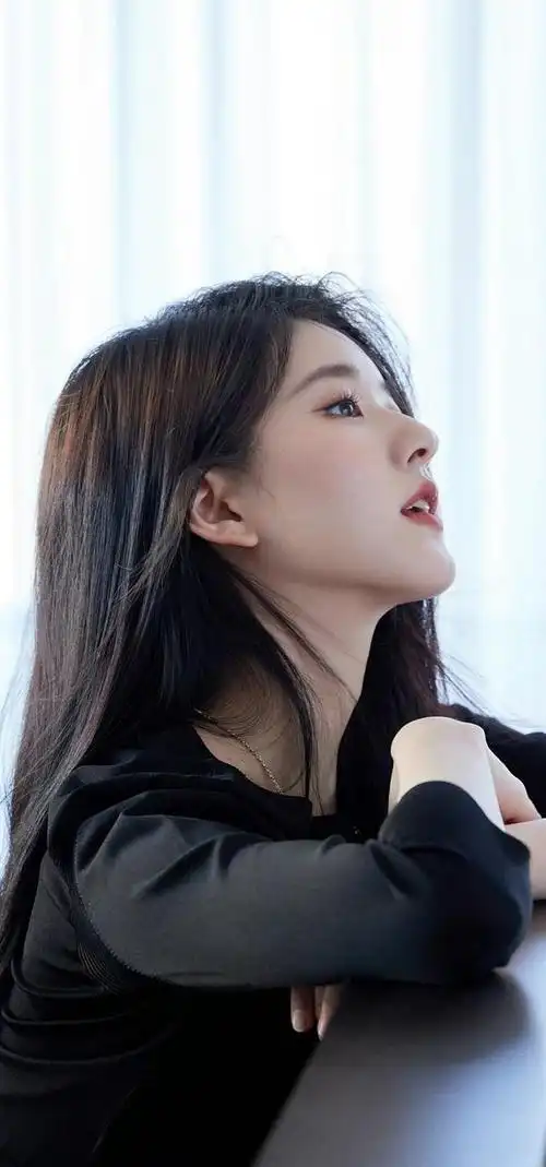 明星美图—第225期赵露思